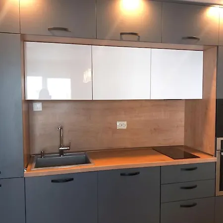 Deluxe Apartment-center Апартаменты