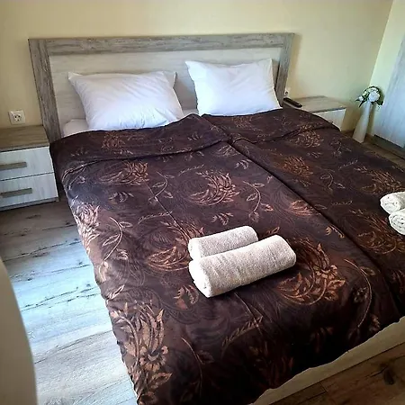 Deluxe Apartment-center Варна