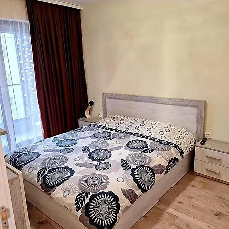 Deluxe Apartment-center Апартаменты *