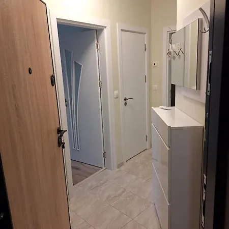 Deluxe Apartment-center شقة