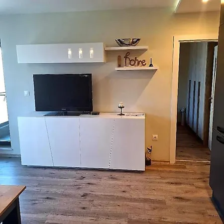 Deluxe Apartment-center شقة *